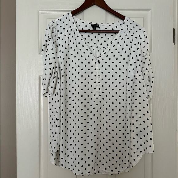 Black and white polka dot blouse - Picture 1 of 3